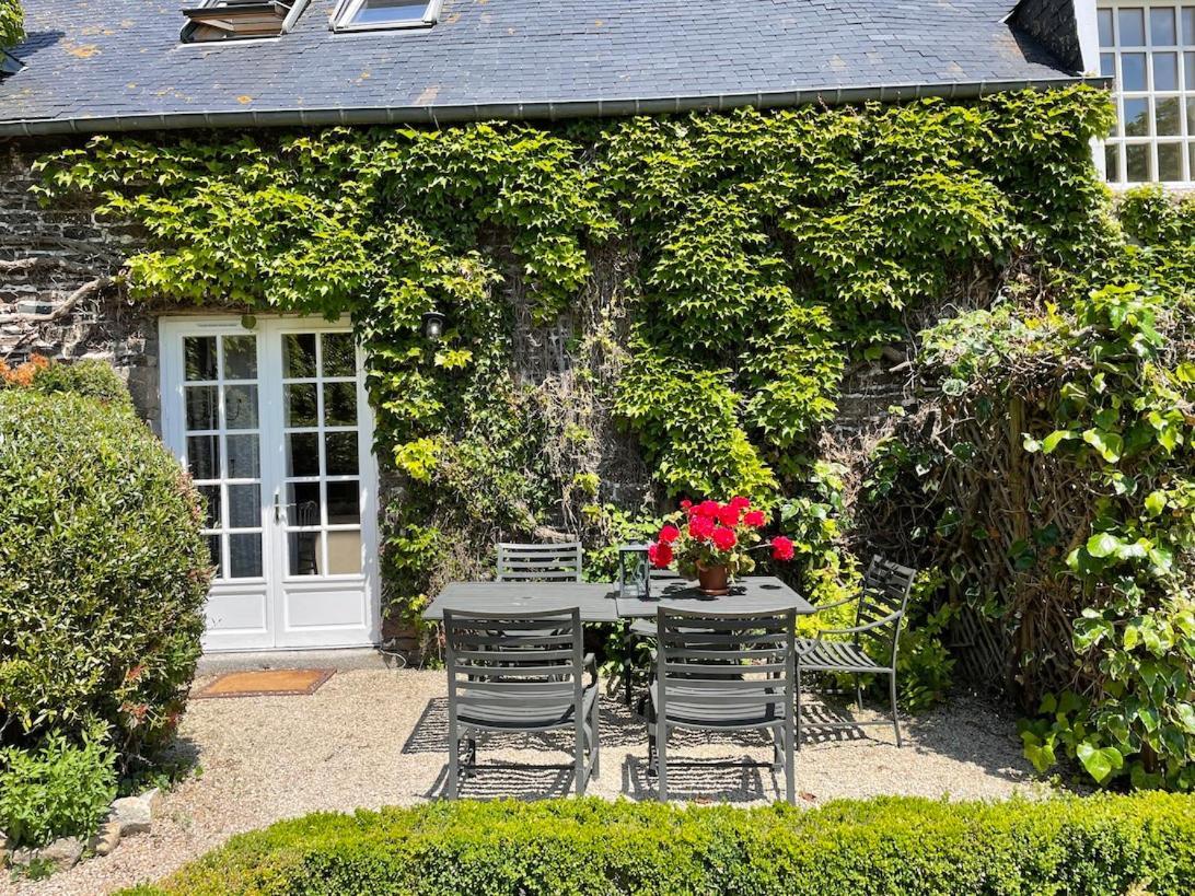 Manoir De La Begaudiere Mont-Dol Номер фото
